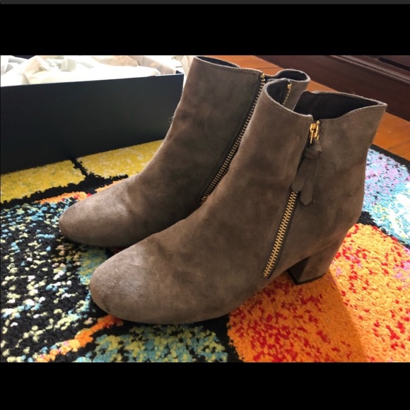 🌼Boots Sale🌼 Cole Hann Ankle Boots On Sale - Picture 6 of 7